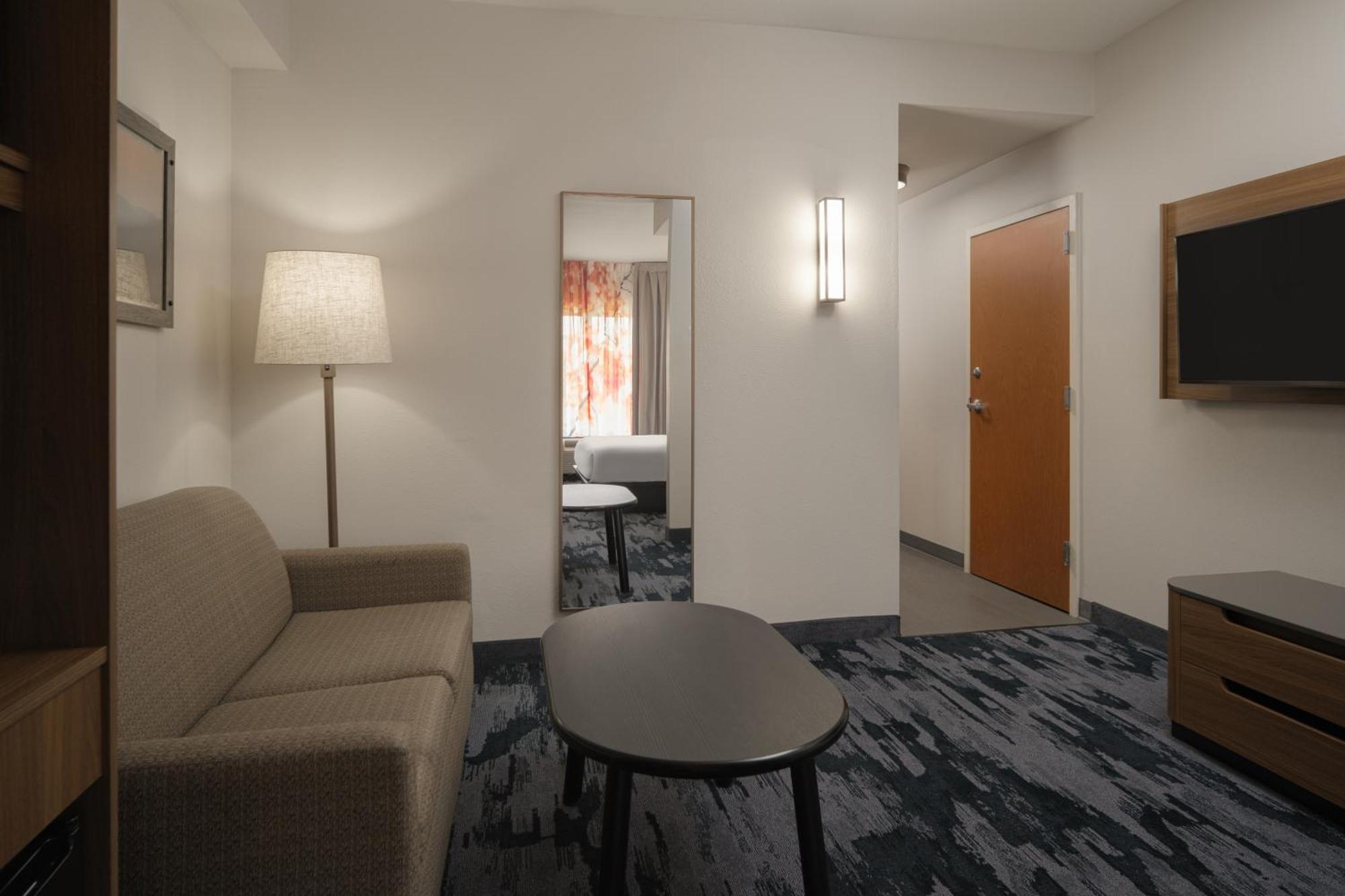 Fairfield Inn And Suites Cleveland Bagian luar foto