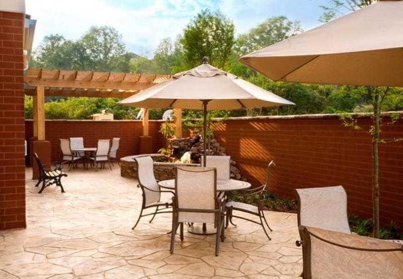 Fairfield Inn And Suites Cleveland Restoran foto